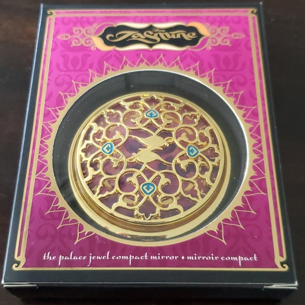 *SOLD* Disney +Sephora Collab Compact Mirror